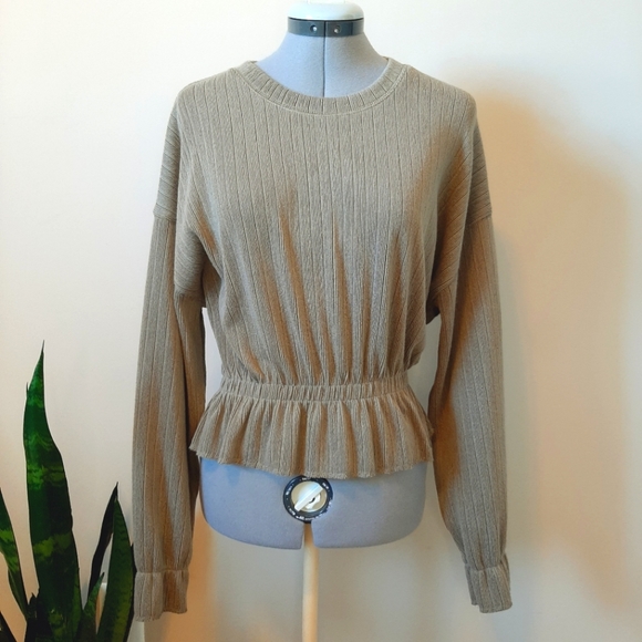 Zara Peplum Long Sleeve Top - Picture 3 of 7